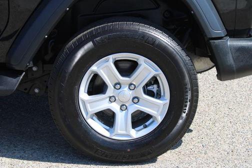 Black Clearcoat 2023 Jeep Wrangler Sport