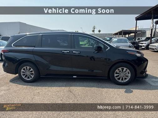 2022 Toyota Sienna XLE