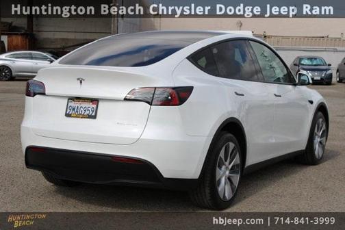 2024 Tesla Model Y Long Range