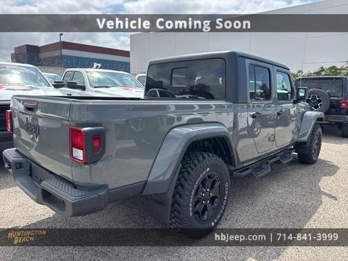 2022 Jeep Gladiator Sport