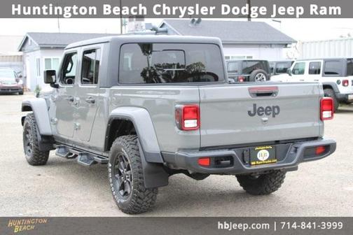 2022 Jeep Gladiator Sport