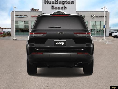 2025 Jeep Grand Cherokee L Laredo