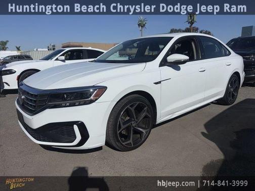 2020 Volkswagen Passat 2.0T R-Line