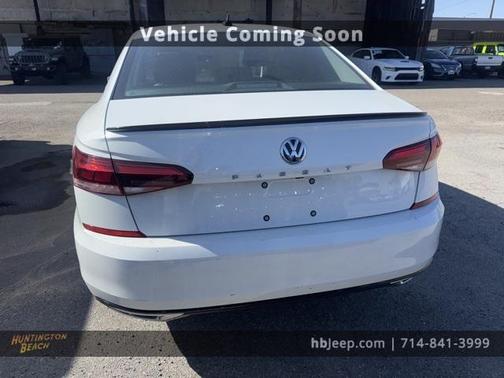 2020 Volkswagen Passat 2.0T R-Line