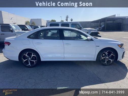 2020 Volkswagen Passat 2.0T R-Line