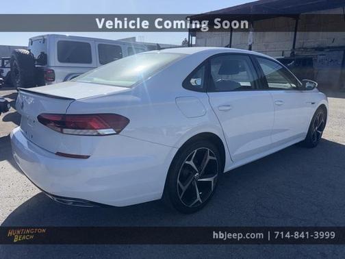 2020 Volkswagen Passat 2.0T R-Line
