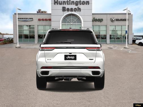 2025 Jeep Grand Cherokee Summit