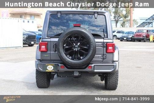 2021 Jeep Wrangler Unlimited Sahara Altitude