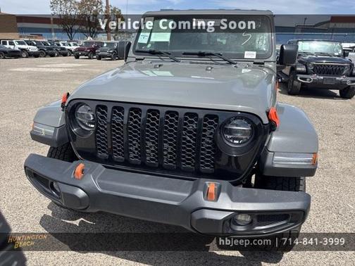 2021 Jeep Gladiator Sport