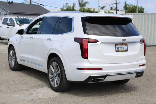 Crystal White 2022 Cadillac XT6 Premium Luxury FWD