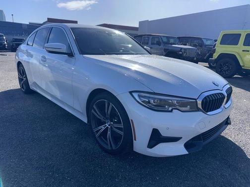 2019 BMW 330 i