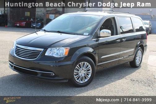 2015 Chrysler Town & Country Touring-L
