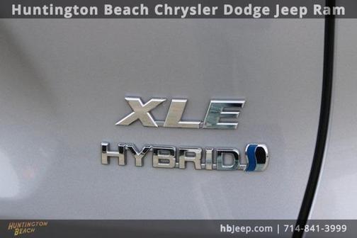 2019 Toyota RAV4 Hybrid XLE