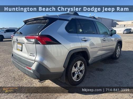 2019 Toyota RAV4 Hybrid XLE