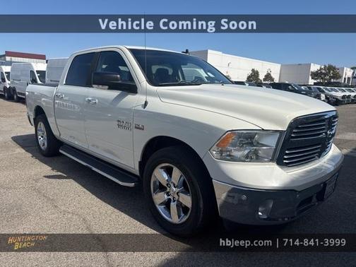 2016 RAM 1500 SLT