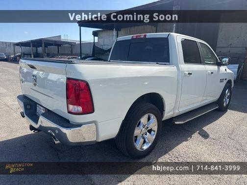 2016 RAM 1500 SLT