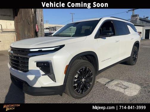 2025 Chevrolet Traverse LT