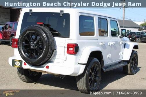 2021 Jeep Wrangler Unlimited Sahara Altitude