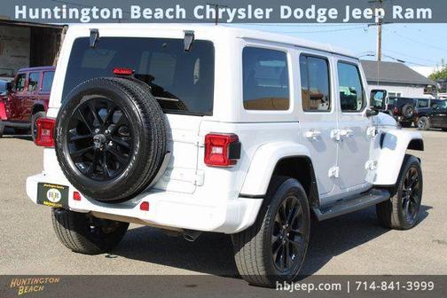 2021 Jeep Wrangler Unlimited Sahara Altitude