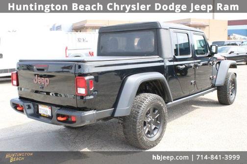 Black Clearcoat 2022 Jeep Gladiator Mojave