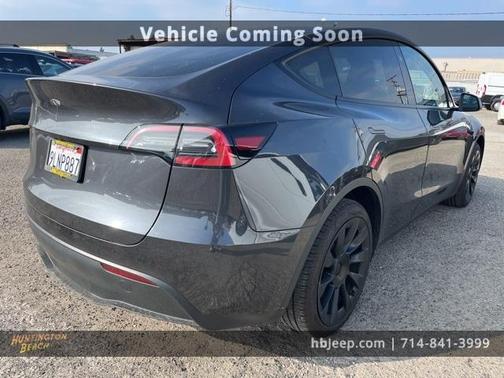 2024 Tesla Model Y Long Range