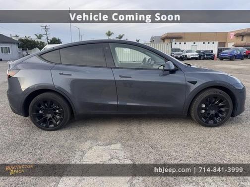 2023 Tesla Model Y Long Range