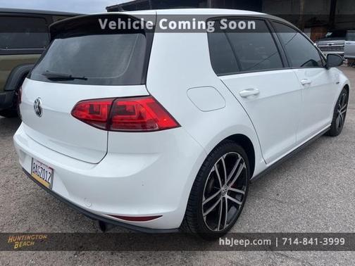 2017 Volkswagen Golf GTI Sport 4-Door