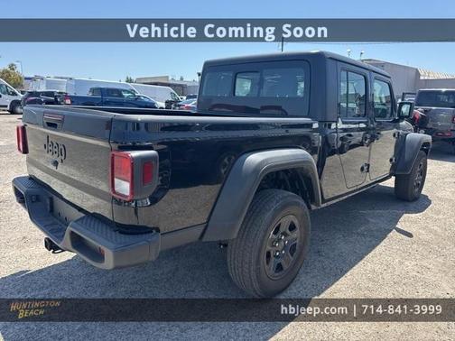 2022 Jeep Gladiator Sport
