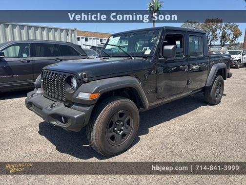 2022 Jeep Gladiator Sport