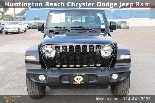 2022 Jeep Gladiator Sport