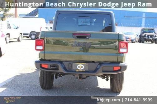2022 Jeep Gladiator Sport