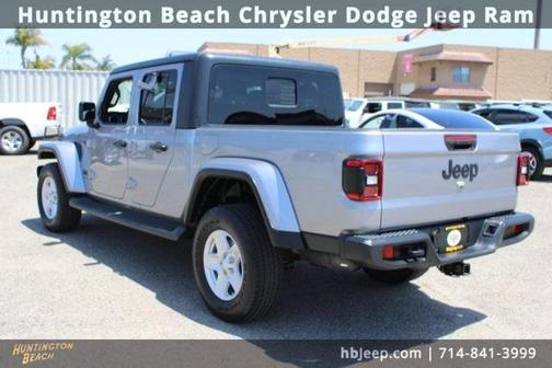 2021 Jeep Gladiator Sport