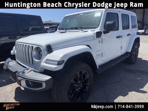 Bright White Clearcoat 2023 Jeep Wrangler 4xe Sahara