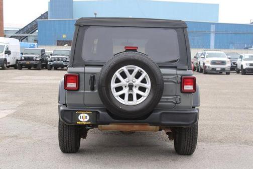 Sting Gray Clearcoat 2023 Jeep Wrangler Sport