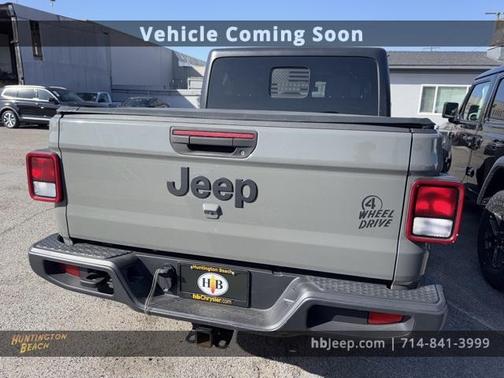 2021 Jeep Gladiator Sport