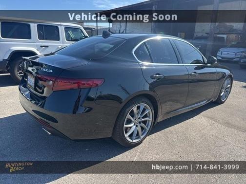 2021 Alfa Romeo Giulia Base