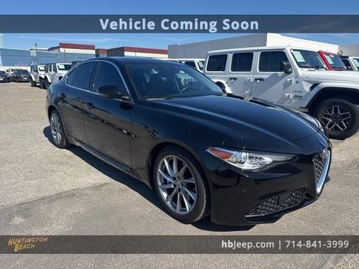 2021 Alfa Romeo Giulia Base