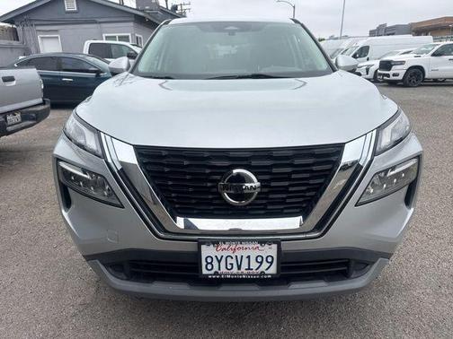 Brilliant Silver Metallic 2021 Nissan Rogue SV