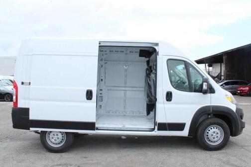 2025 RAM ProMaster 1500 Base