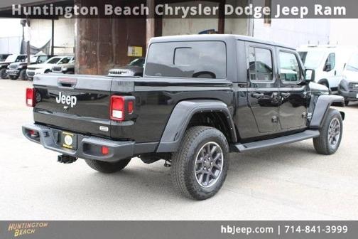 2022 Jeep Gladiator Overland