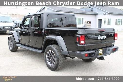 2022 Jeep Gladiator Overland
