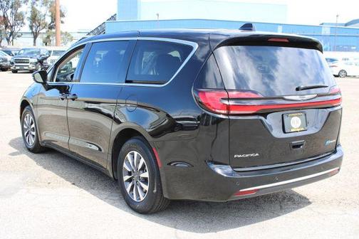 Diamond Black 2024 Chrysler Pacifica Hybrid Select