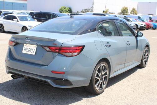 2t Gry Blk Roof 2025 Nissan Sentra SR