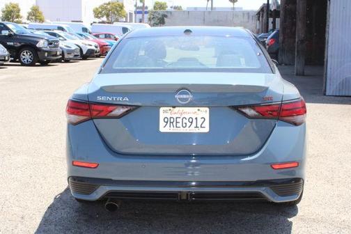 2t Gry Blk Roof 2025 Nissan Sentra SR