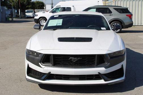 2025 Ford Mustang Dark Horse