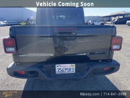 2022 Jeep Gladiator Sport