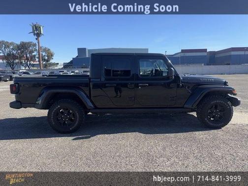 2022 Jeep Gladiator Sport
