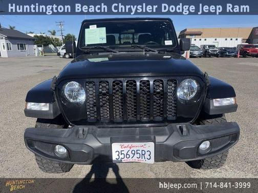 2022 Jeep Gladiator Sport