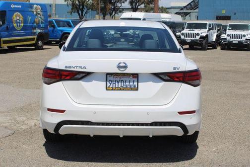 Aspen White 2023 Nissan Sentra SV