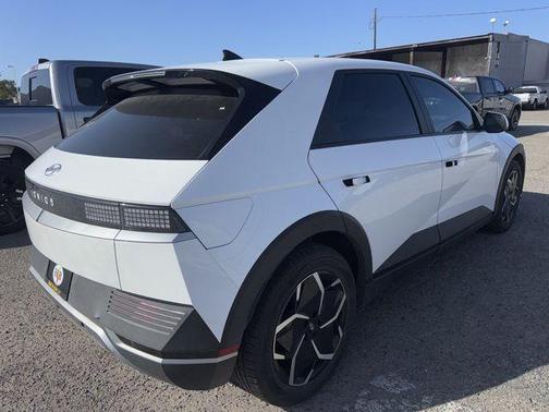 2023 Hyundai IONIQ 5 SE